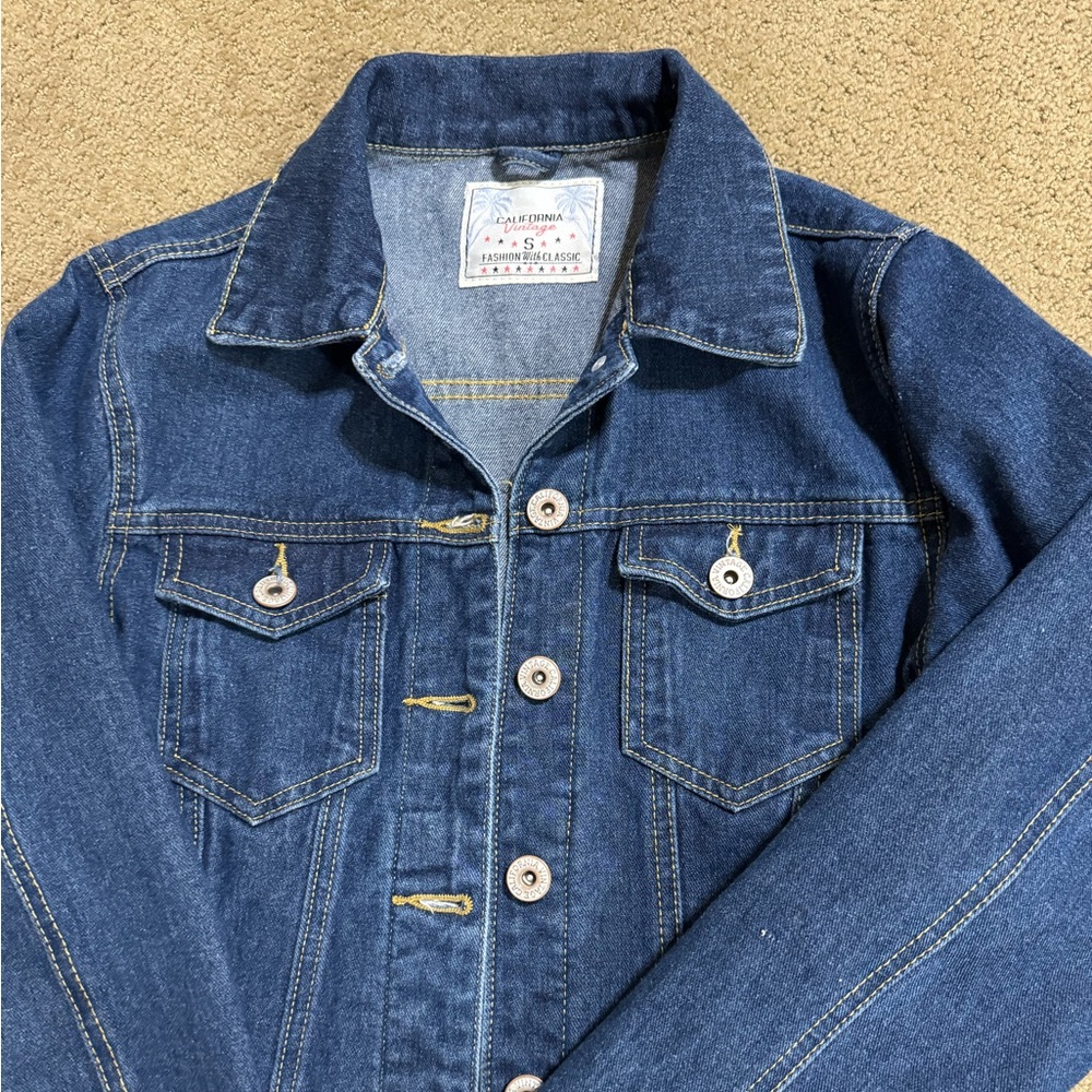 California Vintage , Fashion with classic. Size S
